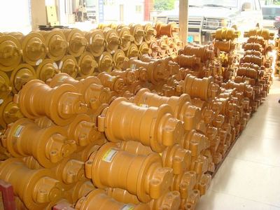小松360-7四輪一帶 價格、廠家與工程機械配件全解析